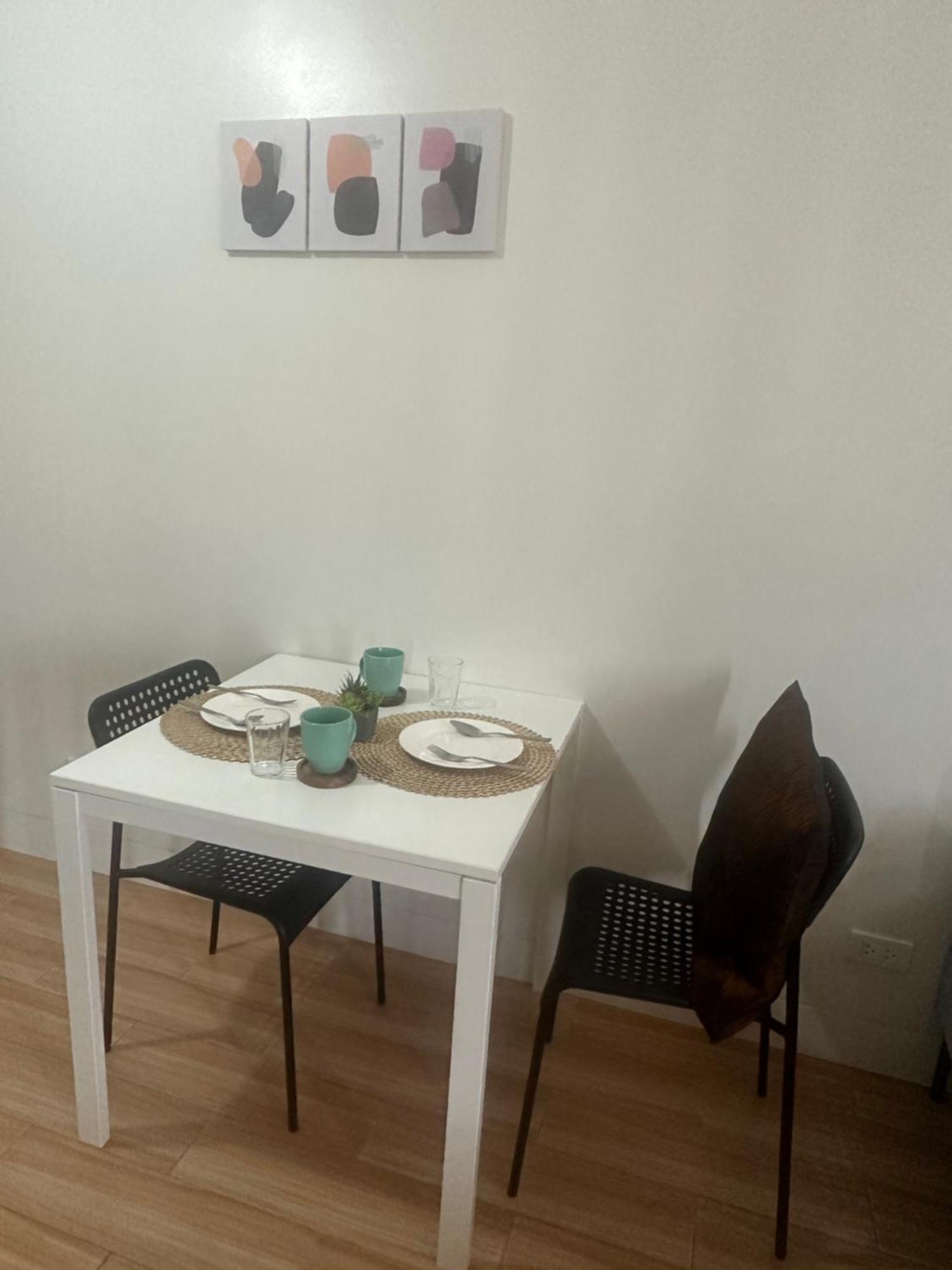 אפרטהוטל Binan Neat Unit In Holland Park Southwoods מראה חיצוני תמונה